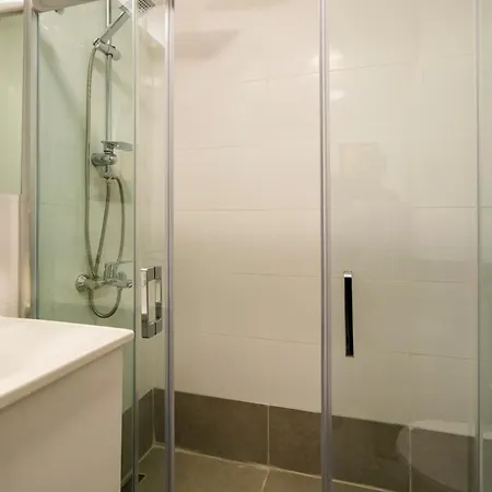 Fresh 1 Bedroom Subfloor Cihangir شقة *