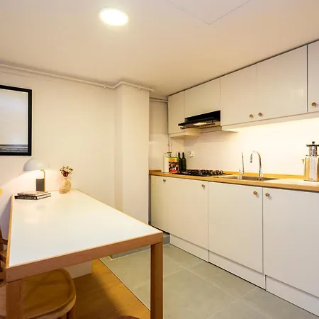 Fresh 1 Bedroom Subfloor Cihangir شقة *