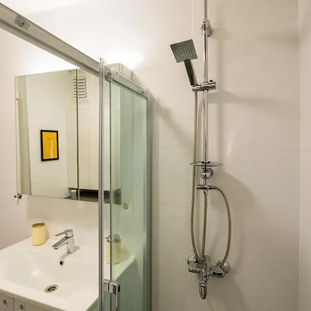 Fresh 1 Bedroom Subfloor Cihangir * اسطنبول