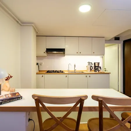 Fresh 1 Bedroom Subfloor Cihangir شقة اسطنبول